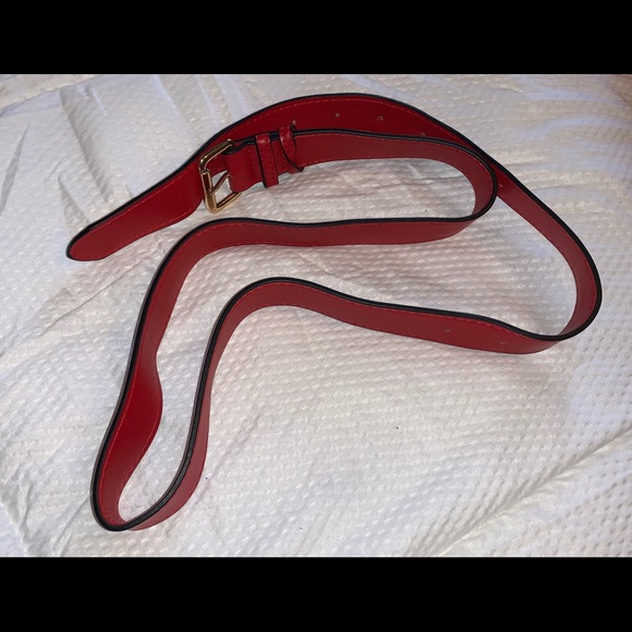 ALDO Red purse/waist pack for sale - Picture 4 of 4